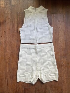 Daisy Ribbed Knit Zip Crop Top & Shorts Set
